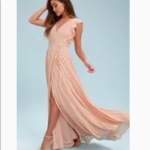 🆕💗Lulu’s Blush Pink chiffon plunge wrap maxi dresses! Lined! it wraps fits most!